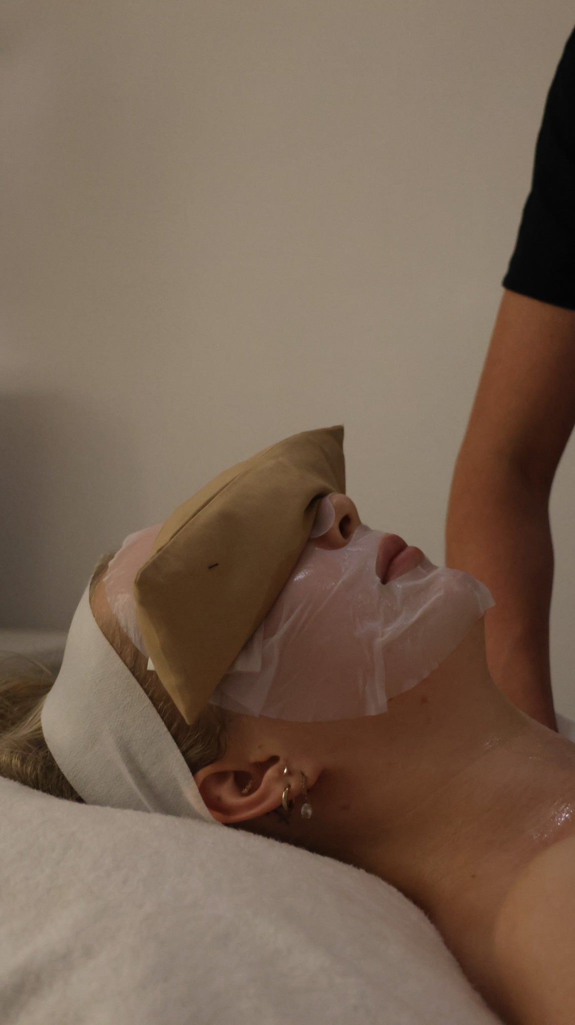 Relaxing day spa experience in Swan Valley featuring restorative facial treatments and self-care rituals.